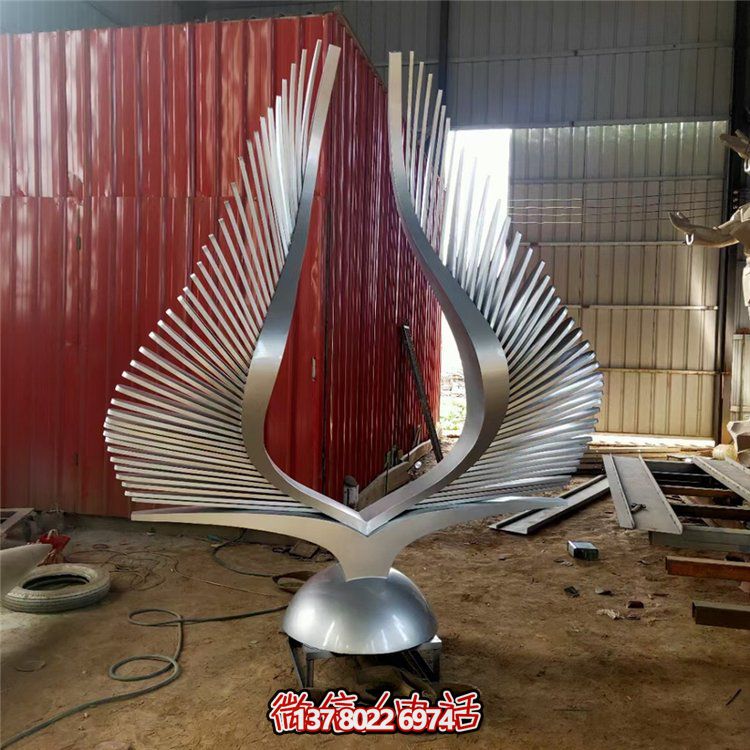 抽象不銹鋼雕塑擺件，為景觀房地產(chǎn)增添精彩景點