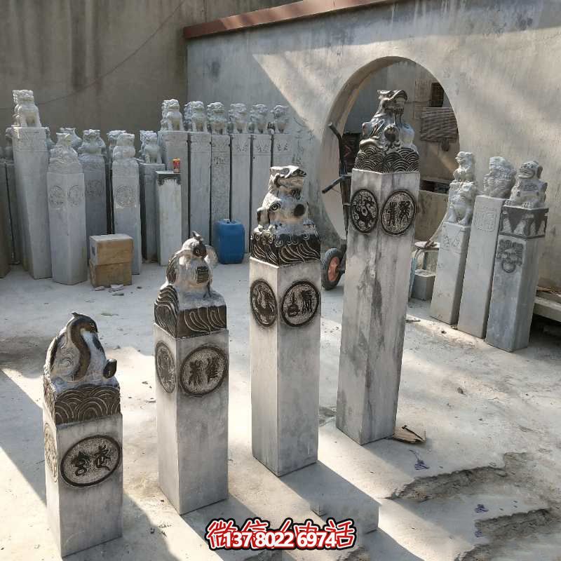 四神馬柱拴，融匯大理石精致雕塑，為園林景觀裝點(diǎn)增添濃濃韻味