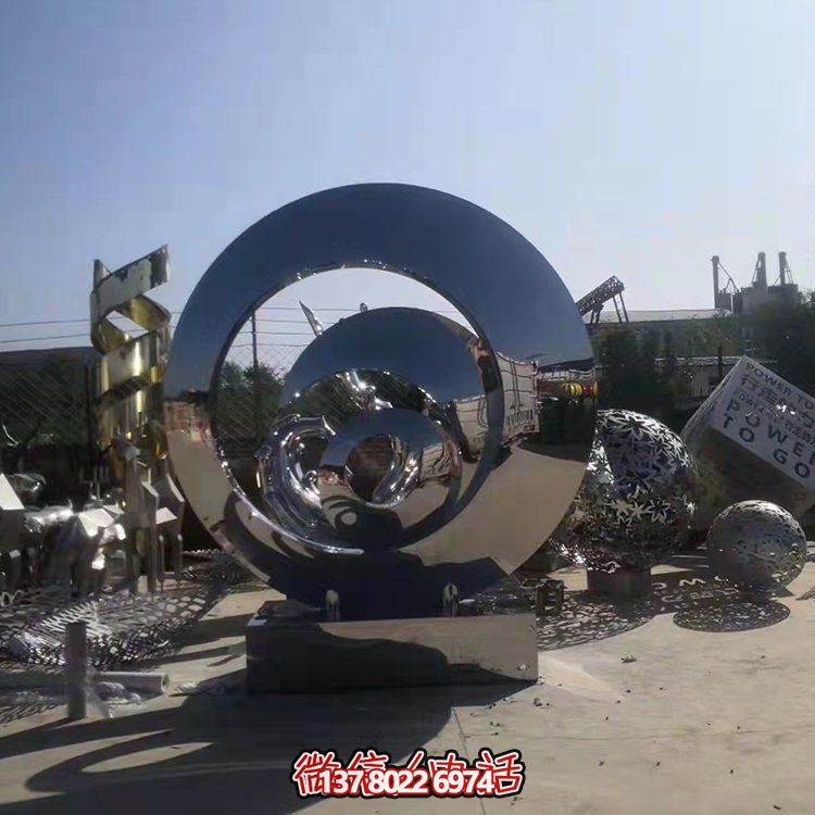 不銹鋼抽象幾何雕塑，鏡面圓環(huán)裝飾廣場(chǎng)、園林