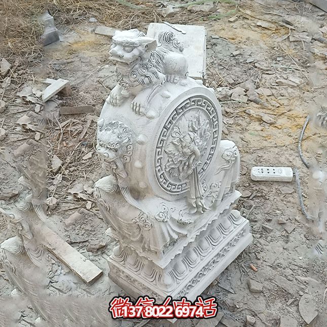 非凡的石雕獅子雕塑，點綴精致的庭院別墅