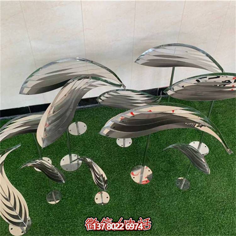 不銹鋼抽象魚(yú)群雕塑