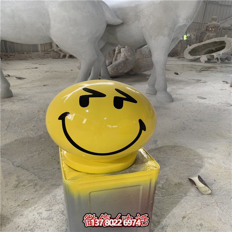 全新玻璃鋼游樂場，彩繪公仔、卡通雕塑，讓您的游樂體驗(yàn)更加豐富多彩