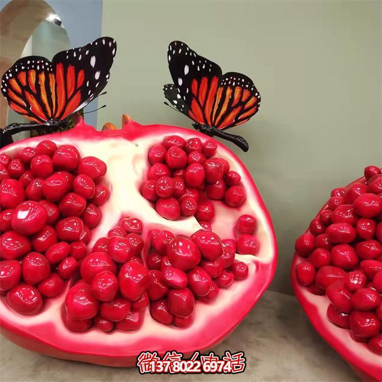 玻璃鋼彩色噴繪水果雕塑，把美放入商場