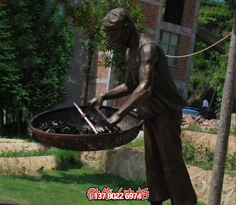 傳承古典，曬出最精美的茶葉人物銅雕