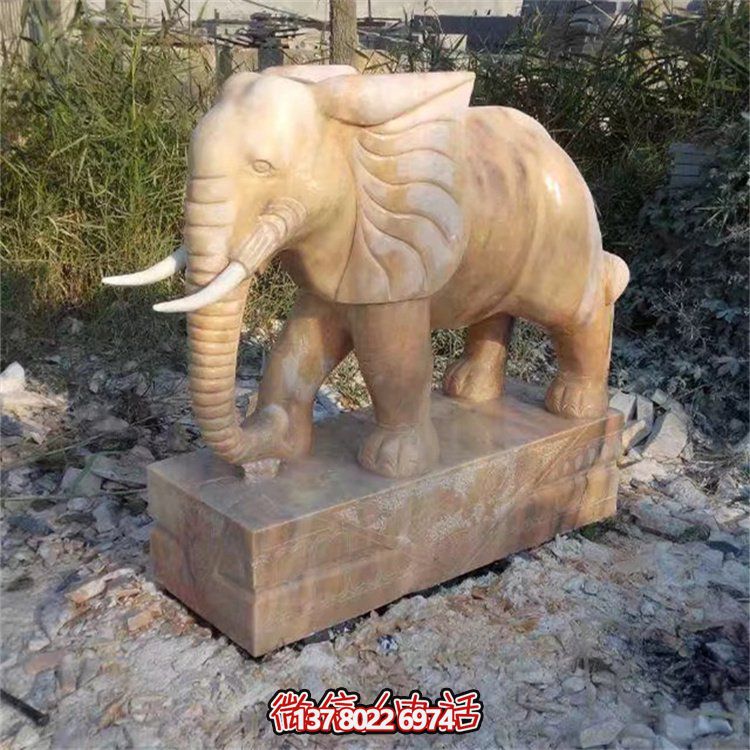 自然石材雕塑，吉祥大象守護家門