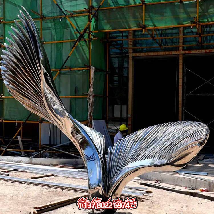 現(xiàn)代風格不銹鋼噴泉擺件，創(chuàng)造完美的戶外水景