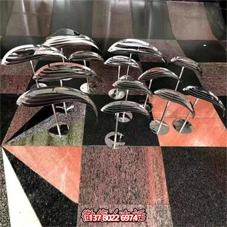 抽象不銹鋼小魚雕塑，點(diǎn)綴水景戶外景觀