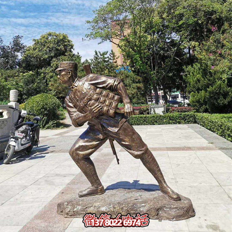 沖鋒，仿銅戰(zhàn)士雕塑——玻璃鋼的藝術(shù)之作