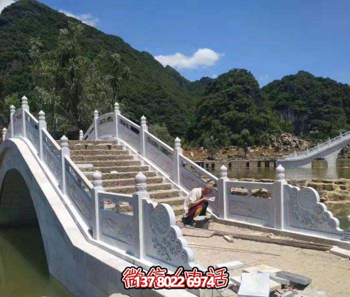 石拱橋，精美漢白玉欄桿，美景美景
