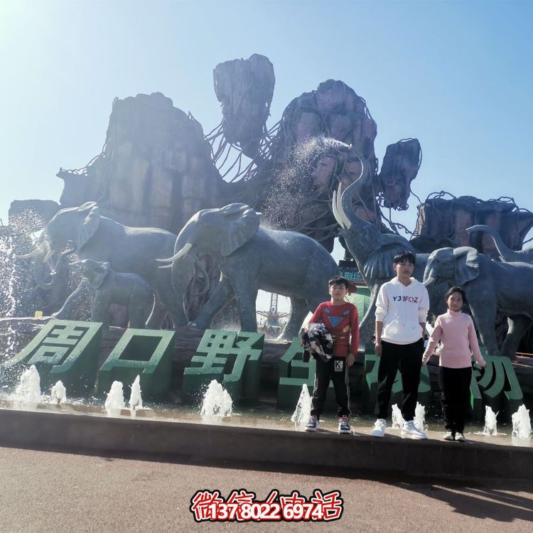 美麗的戶(hù)外玻璃鋼雕塑，引領(lǐng)景觀(guān)主題