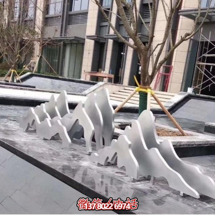 融合唯美抽象，完美裝點(diǎn)小區(qū)景觀的不銹鋼噴泉水池雕塑