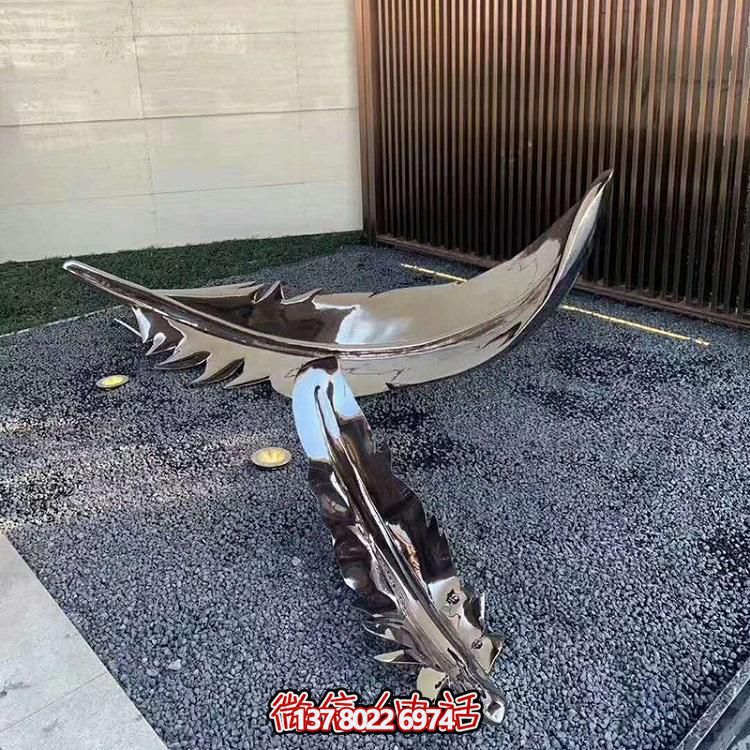 不銹鋼羽毛擺件鏡面裝飾，點(diǎn)亮戶外公園
