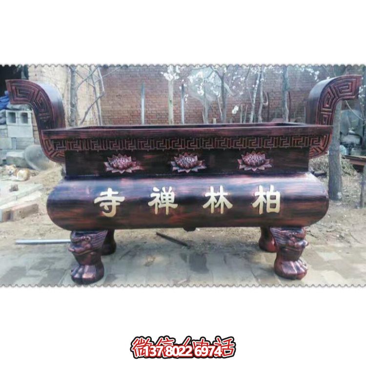 玻璃鋼大型香爐雕塑，點(diǎn)綴露天景區(qū)