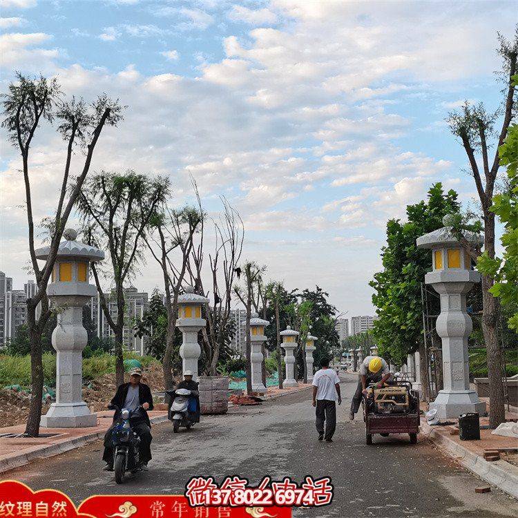 精美絕倫的大型石雕燈籠，專為園林路燈定制