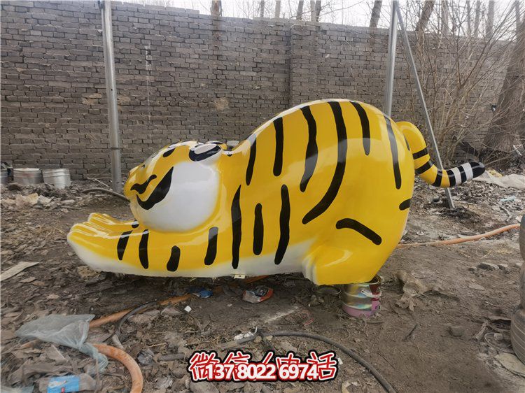 玻璃鋼小老虎雕塑，裝點(diǎn)精美的園林景觀