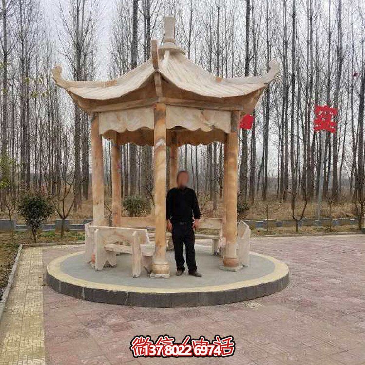 體驗晚霞之美、放松心情的紅石亭