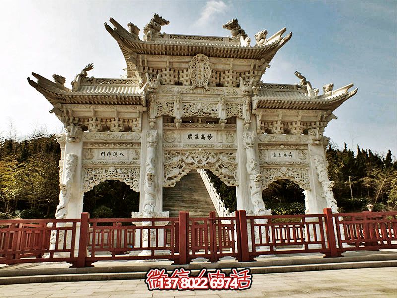 南海砥柱高莊嚴(yán)，漢白玉精美浮雕