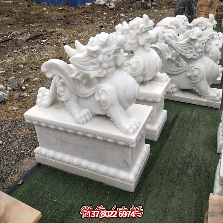 漢白玉貔貅雕塑，門口裝飾打造質(zhì)感庭院