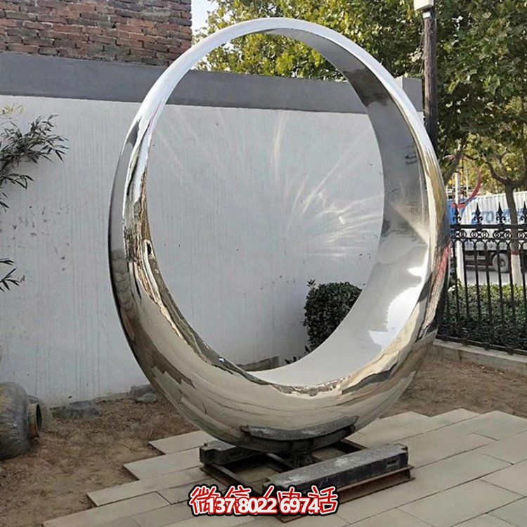 高級(jí)不銹鋼圓環(huán)雕塑，構(gòu)筑優(yōu)雅園林景觀