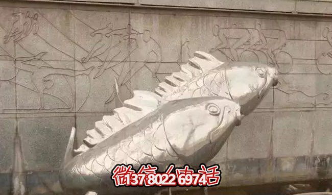 庭院里擺放的雙魚玻璃鋼創(chuàng)意乒乓球雕塑 庭院里擺放的雙魚玻璃鋼創(chuàng)意乒乓球雕塑