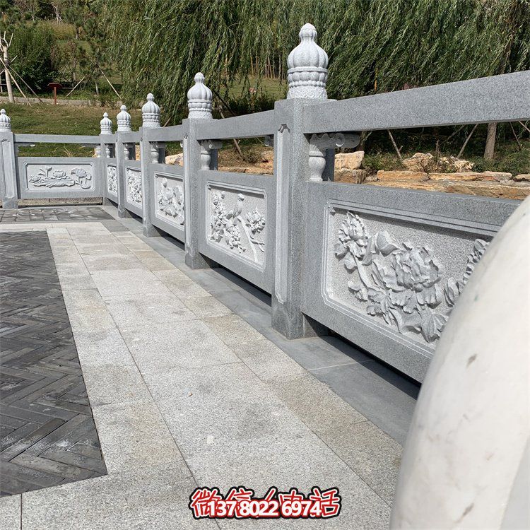 石雕欄桿，菊花紋石欄板