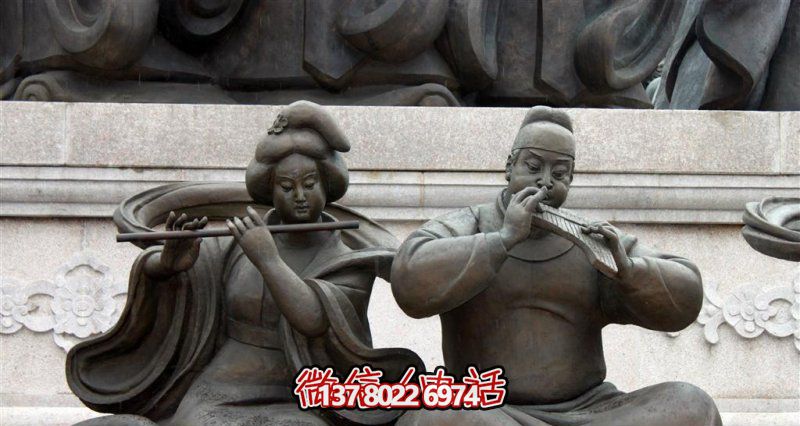 公園吹奏樂(lè)器的唐代人物銅雕吹奏雕塑
