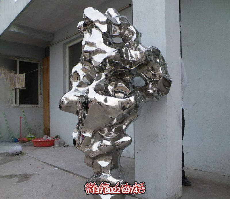 城市街道創(chuàng)意不銹鋼鏡面抽象太湖石雕塑 城市街道創(chuàng)意不銹鋼鏡面抽象太湖石雕塑