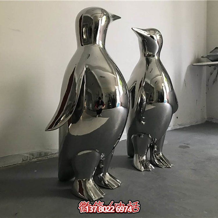不銹鋼鏡面拋光企鵝雕塑酒店戶(hù)外街道擺件