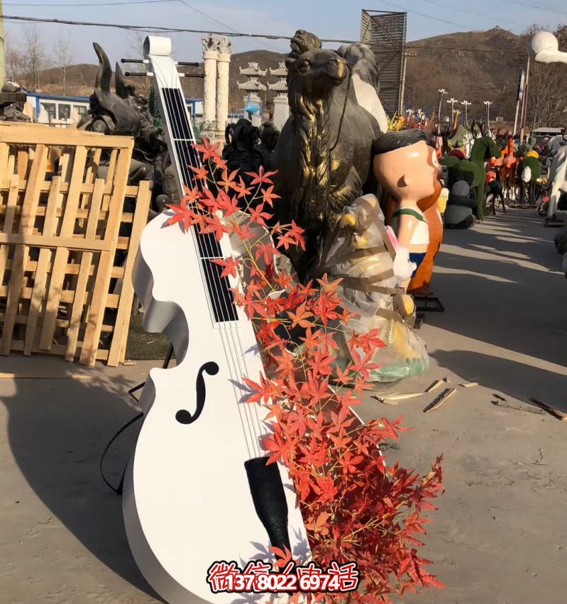 戶外創(chuàng)意玻璃鋼白色大提琴雕塑 戶外創(chuàng)意玻璃鋼白色大提琴雕塑