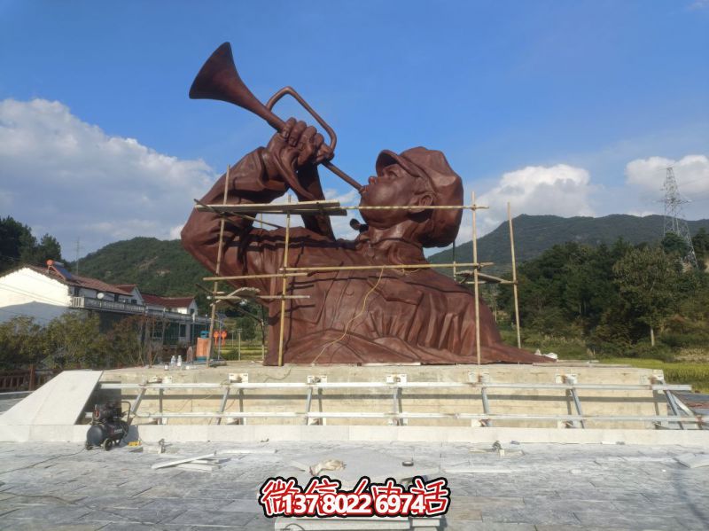 鑄銅吹號抗戰(zhàn)人物雕塑 鑄銅吹號抗戰(zhàn)人物雕塑